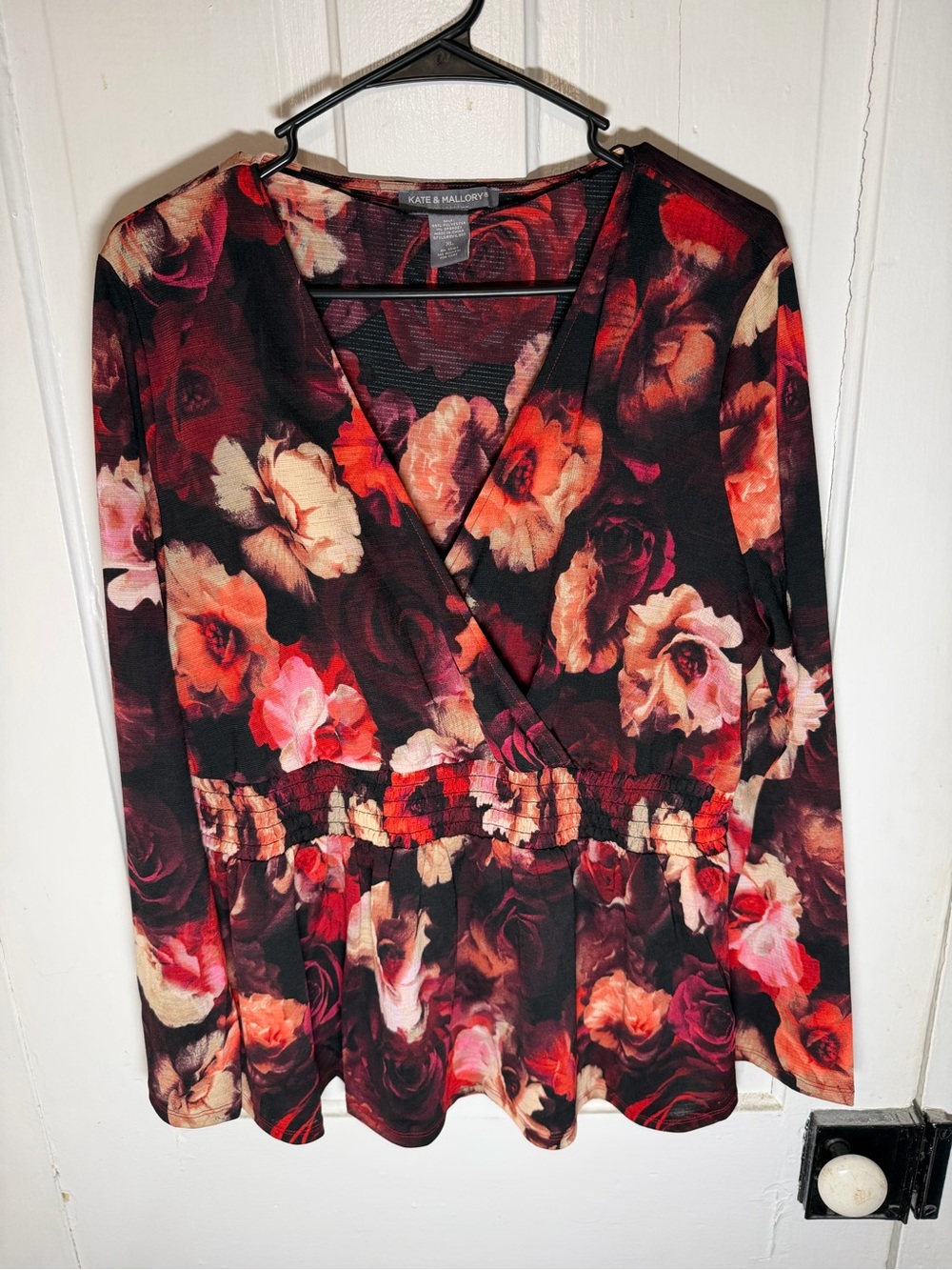 🌹 Kate & Mallory Floral Faux Wrap Top Size XL